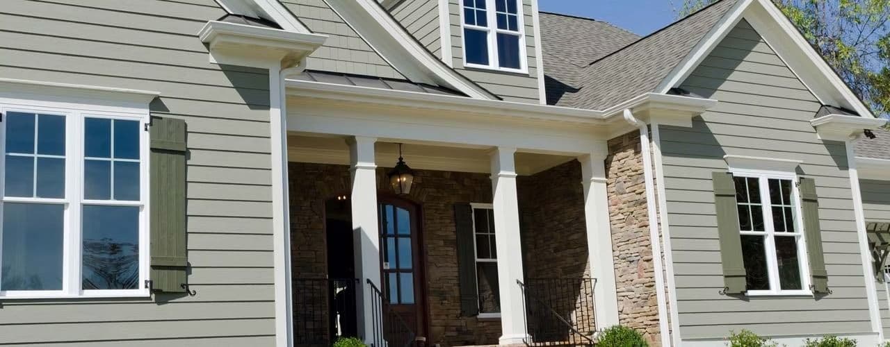 Vinyl Siding Contractor in Manchester NH Hero